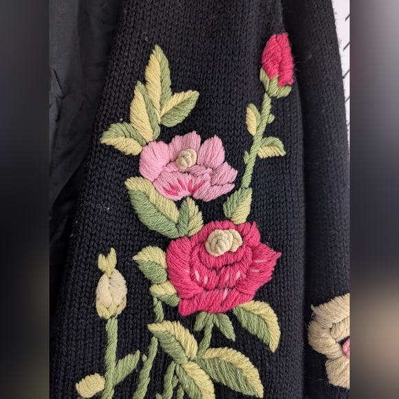 Vintage Jessika classic floral embroidery black cardigan button up grandma - Picture 4 of 12